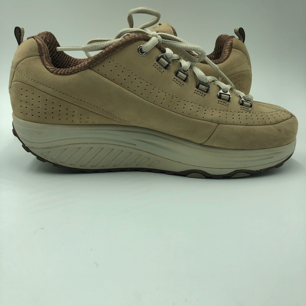 Sketchers shape up size nine tan shoes